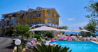 Hotel Piccolo Mondo