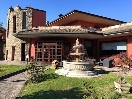 Fountain. Il Leone D'Oro