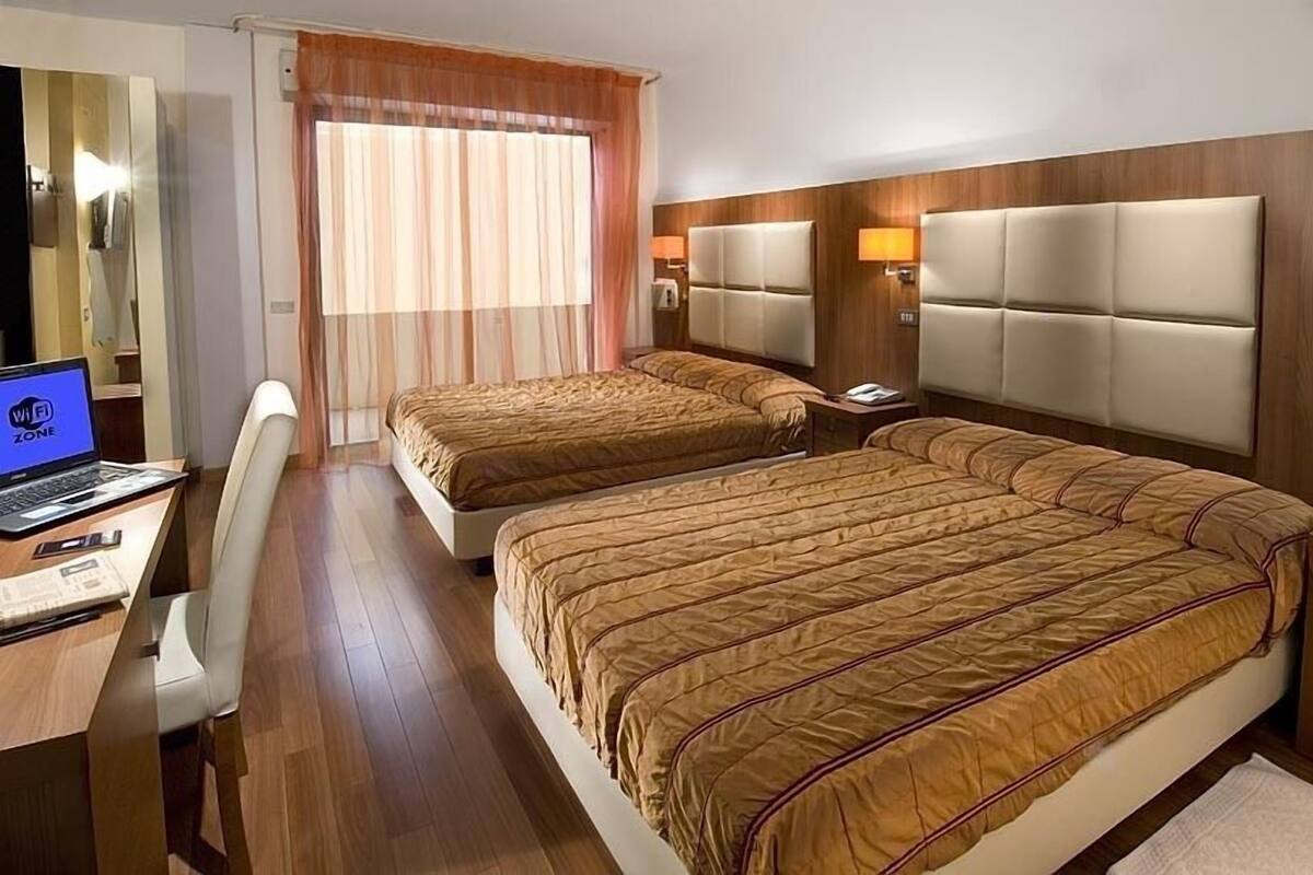 Premium bedding, down duvets, pillow-top beds, minibar