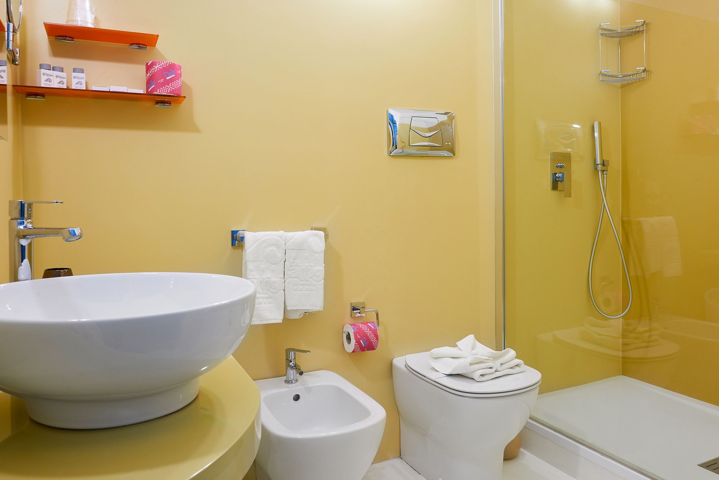 deluxe suite, sea view, beachfront | bathroom | separate bathtub and shower, free toiletries, hair dryer, bidet