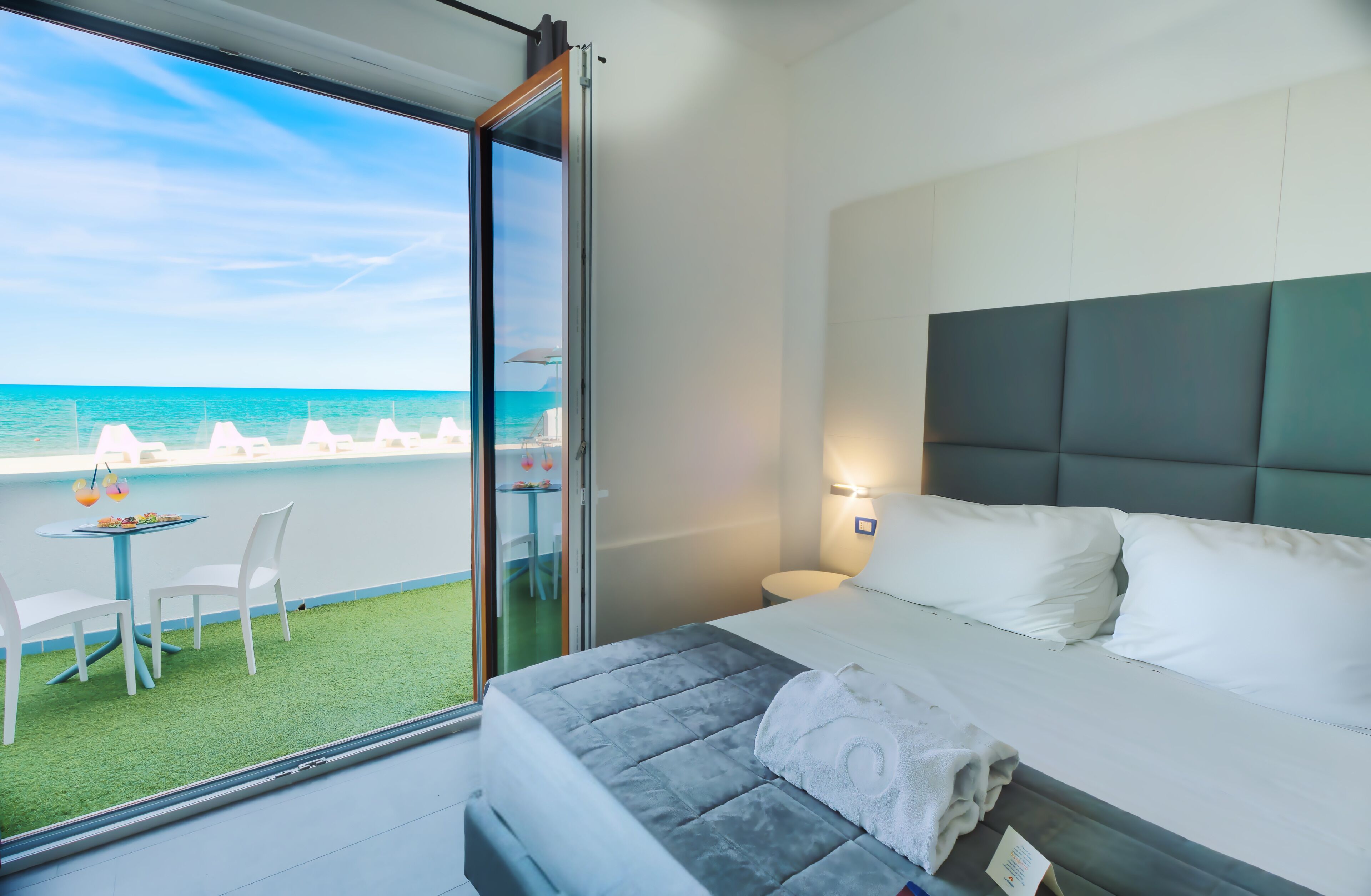 Chambre Triple Supérieure, vue mer