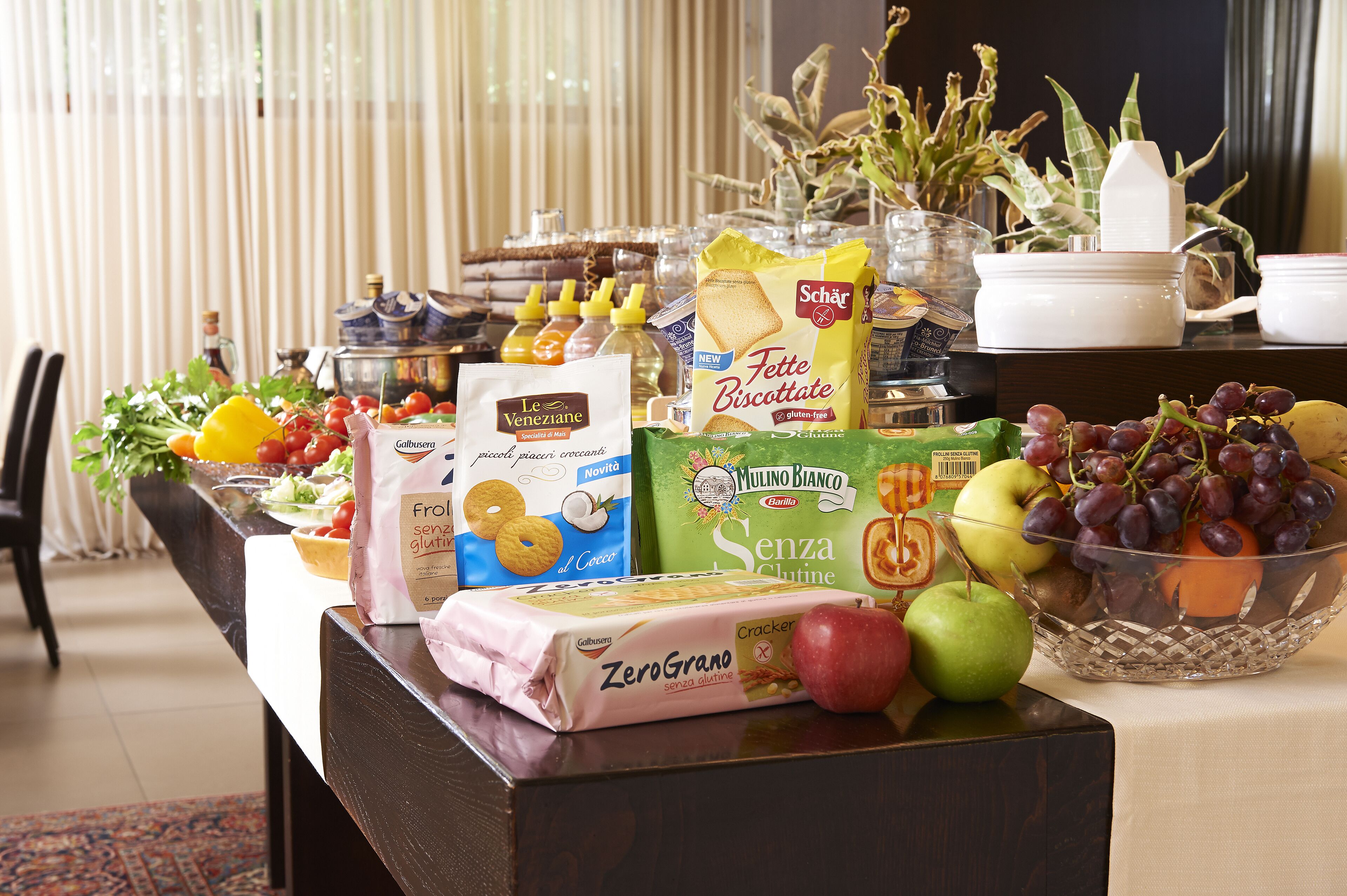 free buffet breakfast