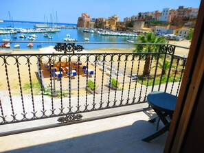 Doppel- oder Zweibettzimmer, Balkon, Meerblick | Balkon