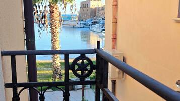 Camera con Balcone alla Francese | Terrasse/Patio