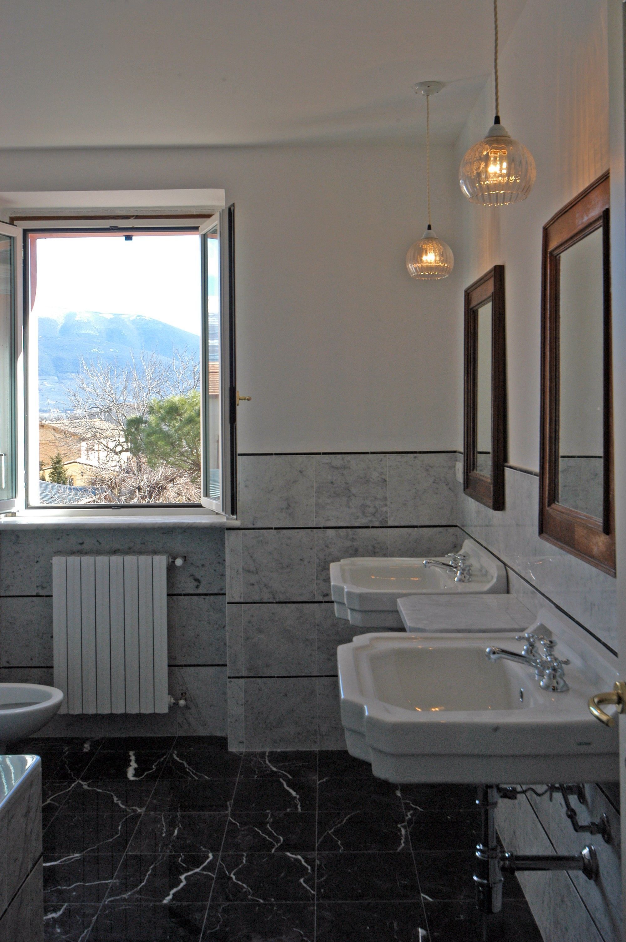 superior double room | bathroom sink