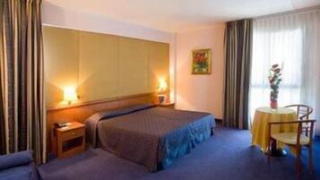 Minibar, desk, soundproofing, rollaway beds