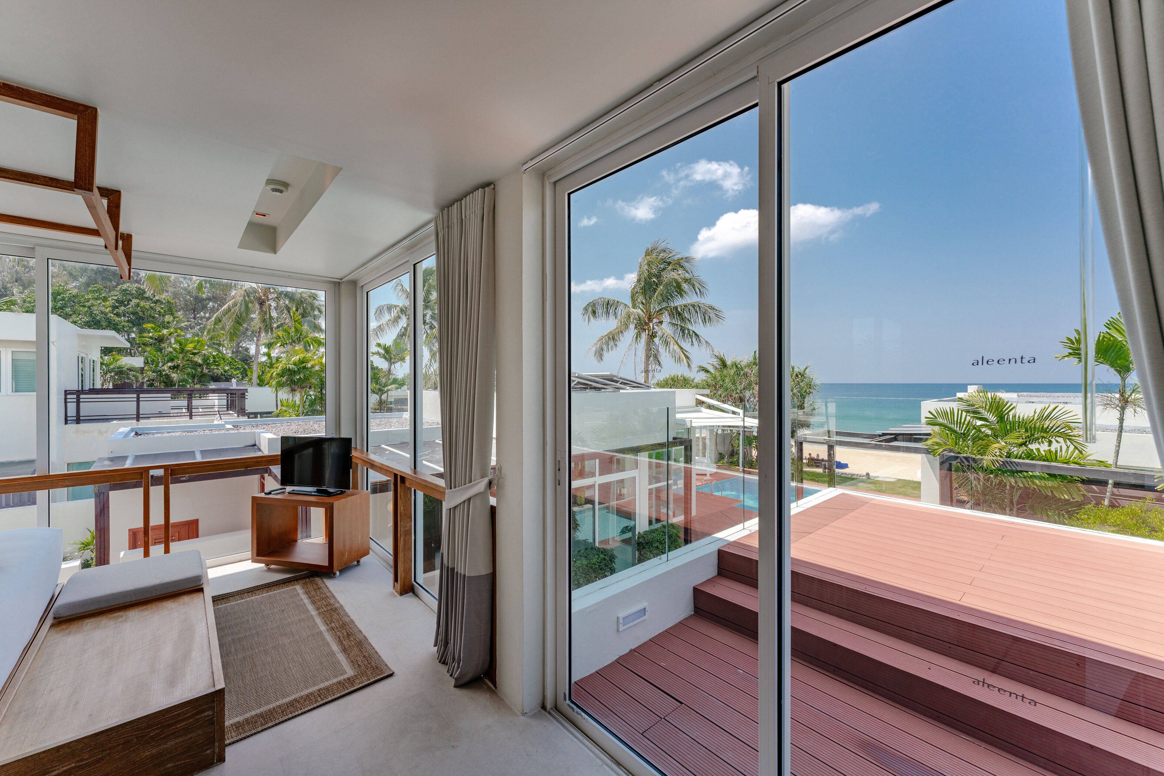 4 bedroom beachfront villa | balcony view