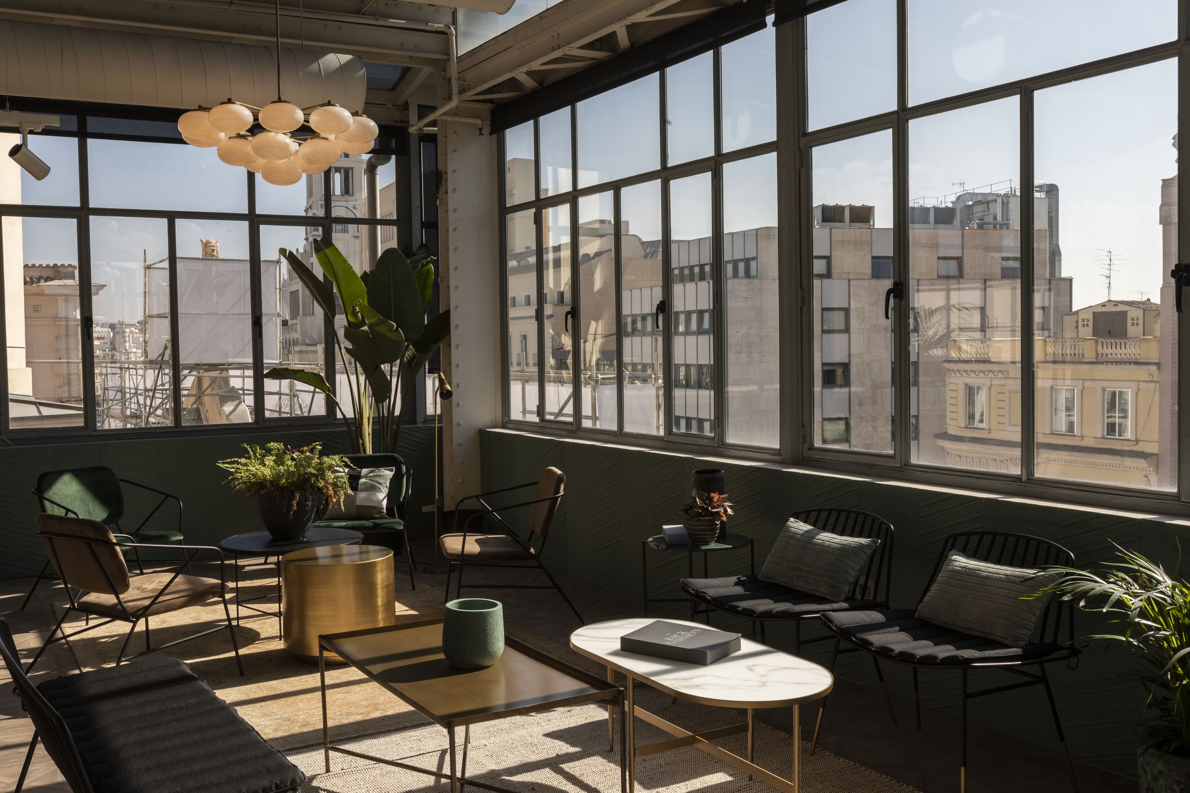 daily buffet breakfast (eur 16 per person)