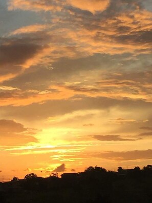 A sunset with clouds. - Melbourne Inn Trinidad (Port of Spain)