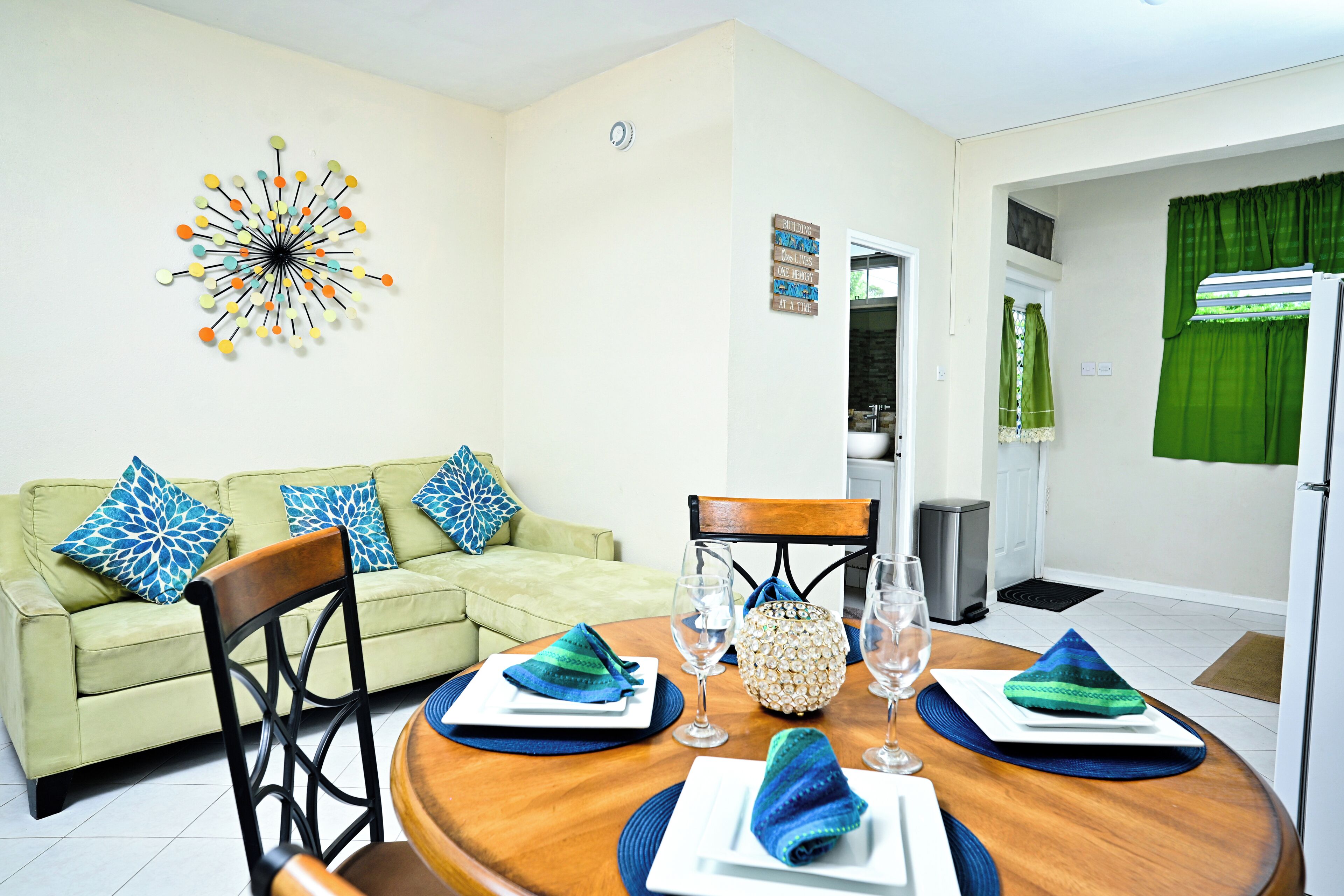 Coffres-forts dans les chambres, bureau