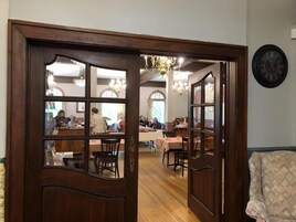 Desayuno continental incluido todos los días 