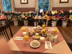 Colazione continentale inclusa, servita tutte le mattine 