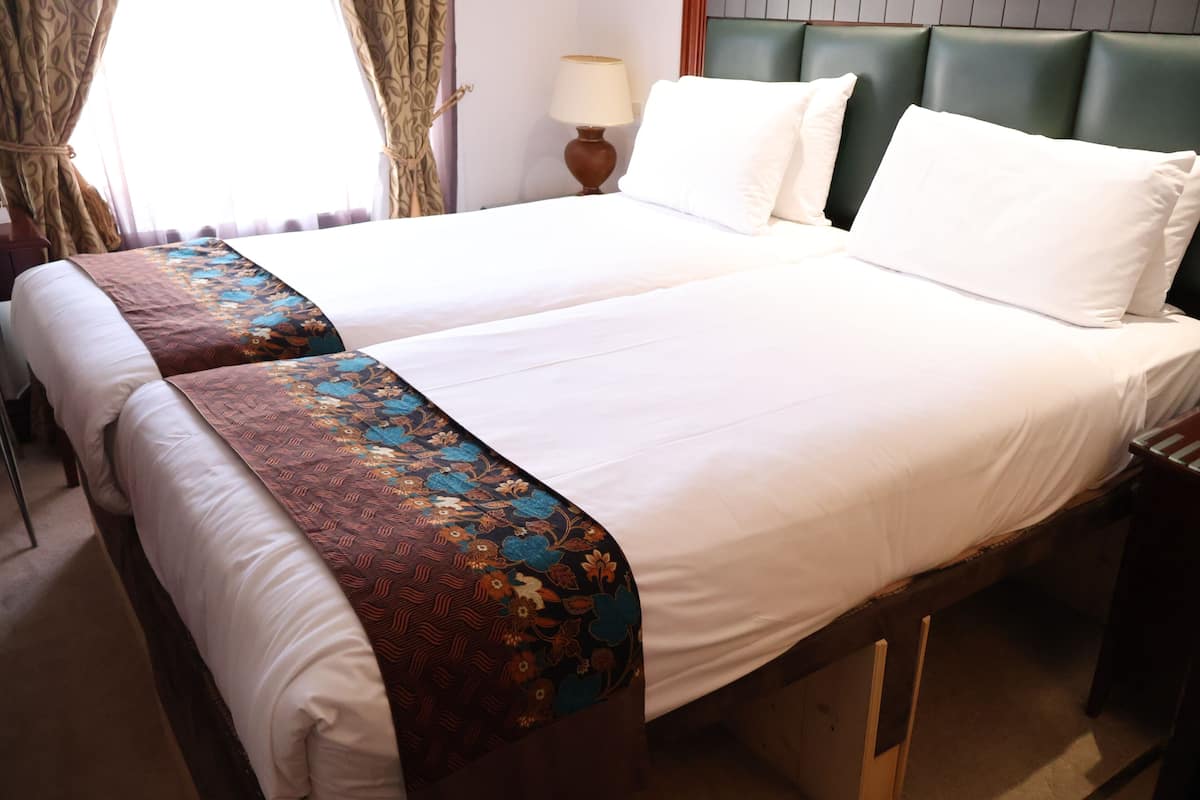 1 Schlafzimmer, Schreibtisch, Verdunkelungsvorhänge