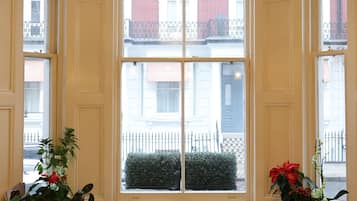 Zona de estar del vestíbulo