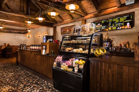 Cafe. Great Wolf Lodge Niagara Falls