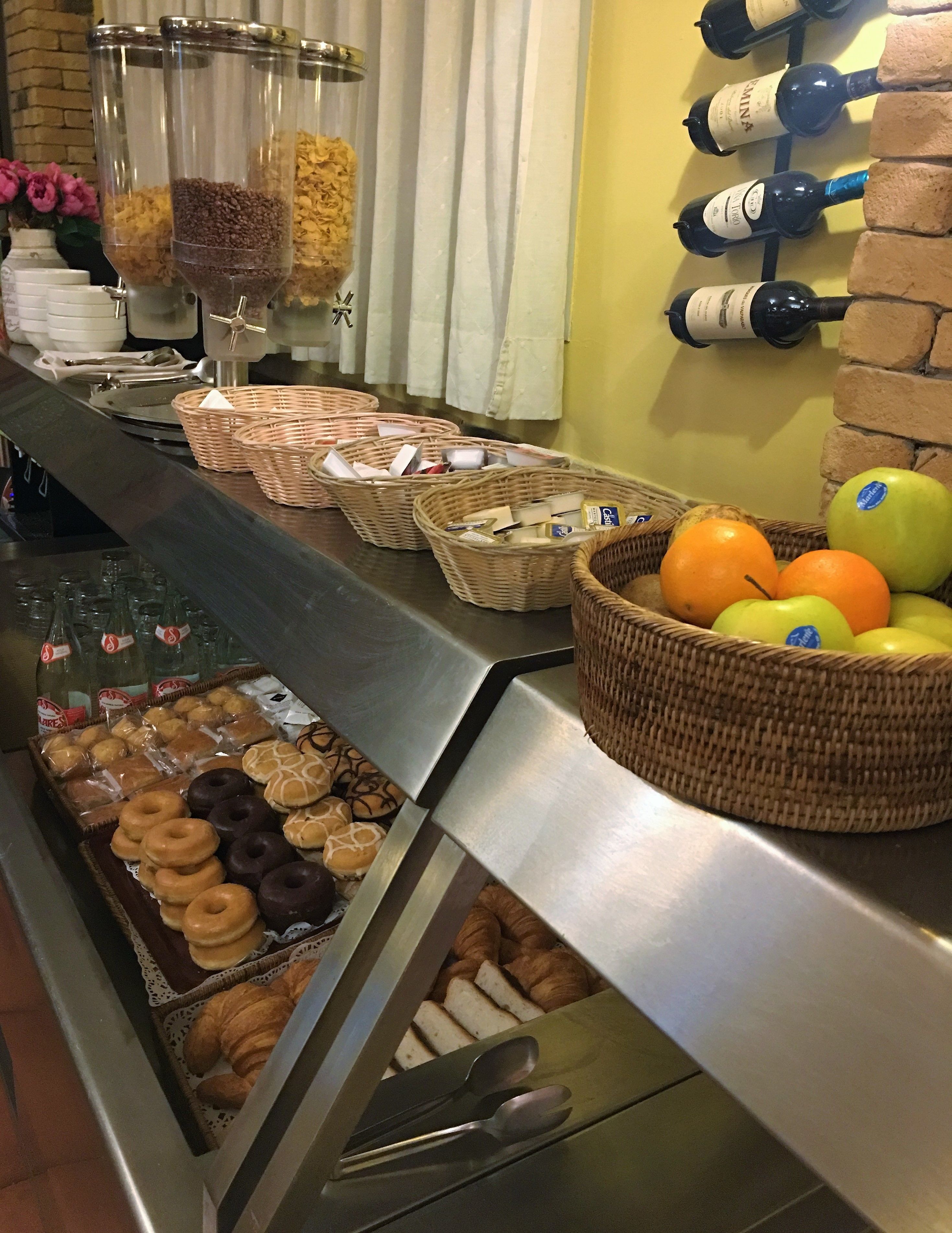 daily continental breakfast (eur 8.9 per person)
