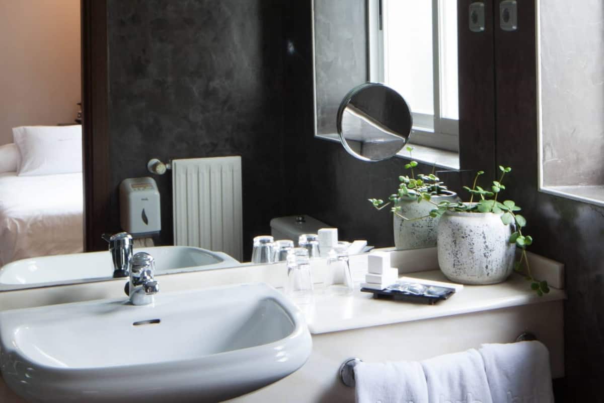 free toiletries, hair dryer, bidet, towels