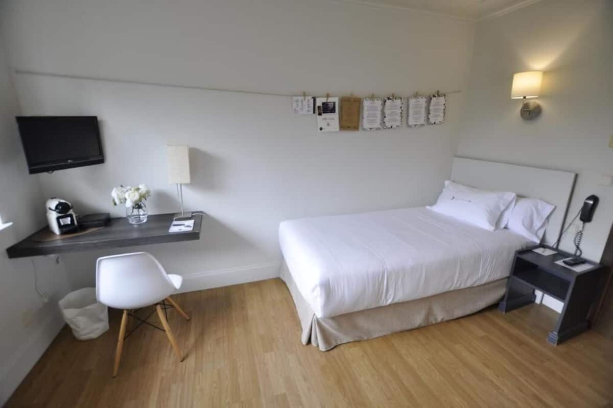 Standard Single Room | Egyptian cotton sheets, premium bedding, down comforters