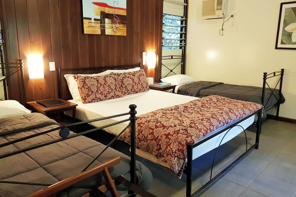 1 bedroom, in-room safe, individually decorated, blackout curtains