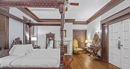 Coombs Inn & Suites