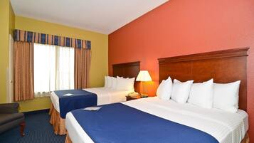 Tabla de planchar con plancha, wifi, ropa de cama