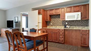 Fridge, microwave, coffee/tea maker