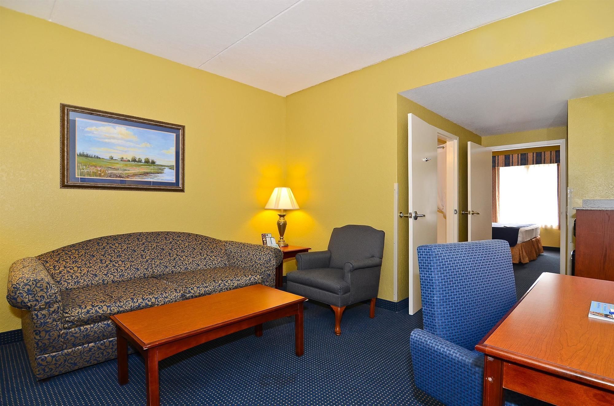 Televisión LCD de 32 pulgadas con canales por cable y televisión 