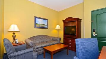 32-inch LCD TV with cable channels, TV