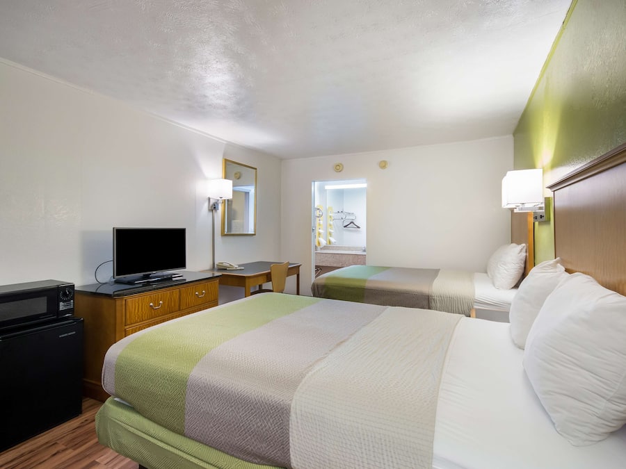 Bureau, Wi-Fi gratuit, draps fournis, réveils