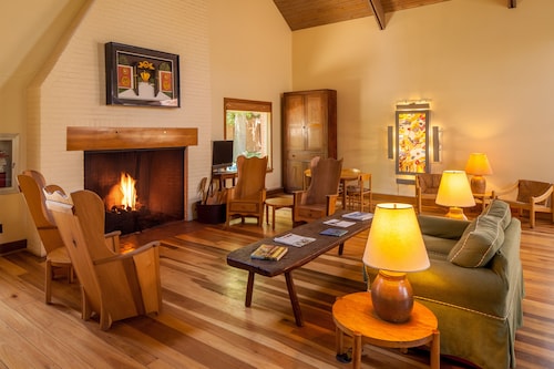 New Harmony Inn Resort and Conference Center