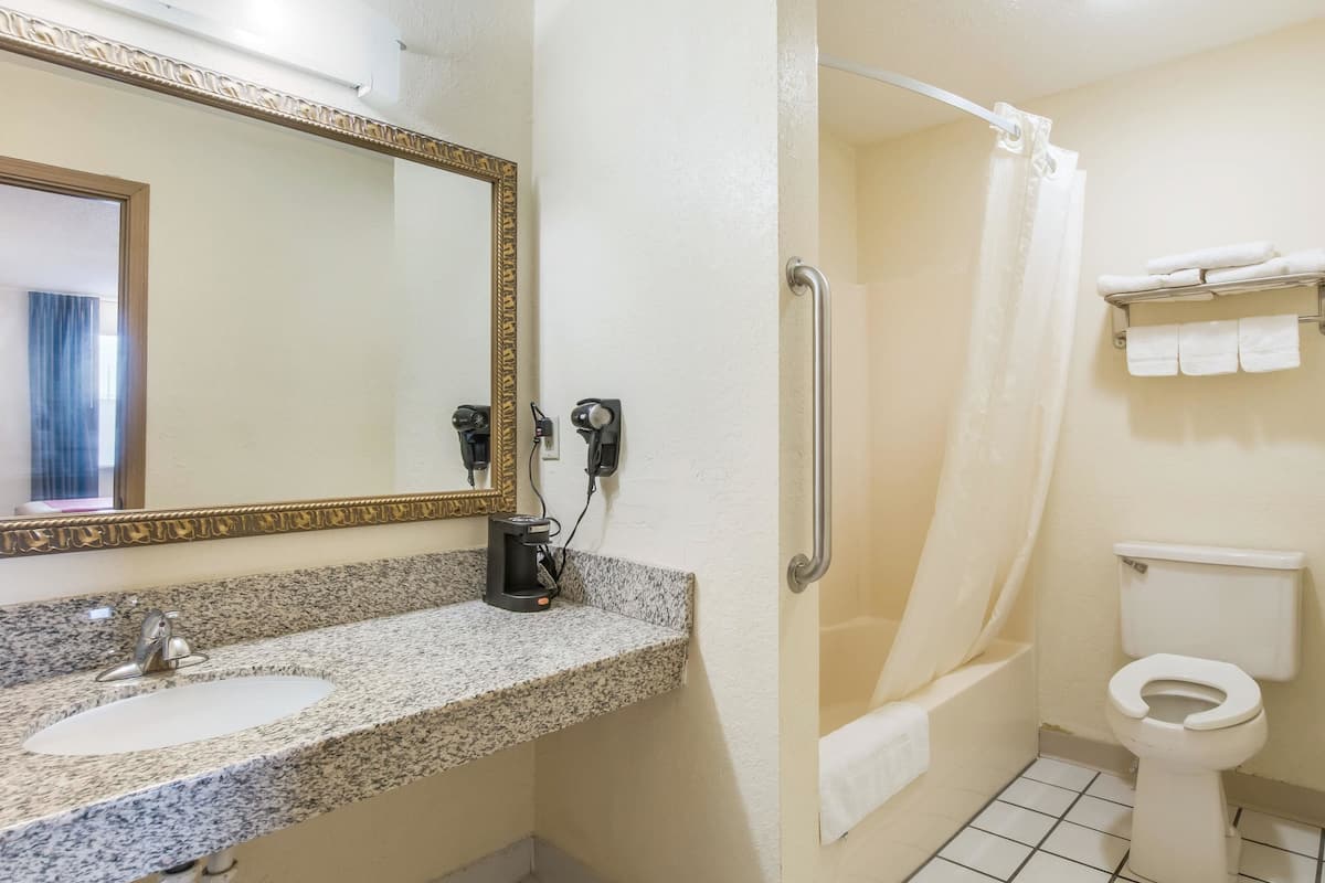 Room, 2 Queen Beds, Accessible, Non Smoking | Bathroom | Shower, hair dryer, towels