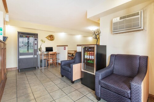 Econo Lodge Cloverdale