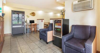 Econo Lodge Cloverdale