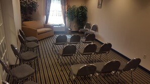Interior - The Rutledge Inn (Luverne)