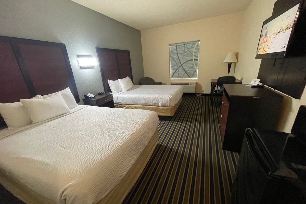 Standard Room, 2 Queen Beds, Non Smoking | Desk, iron/ironing board, cribs/infant beds, rollaway beds