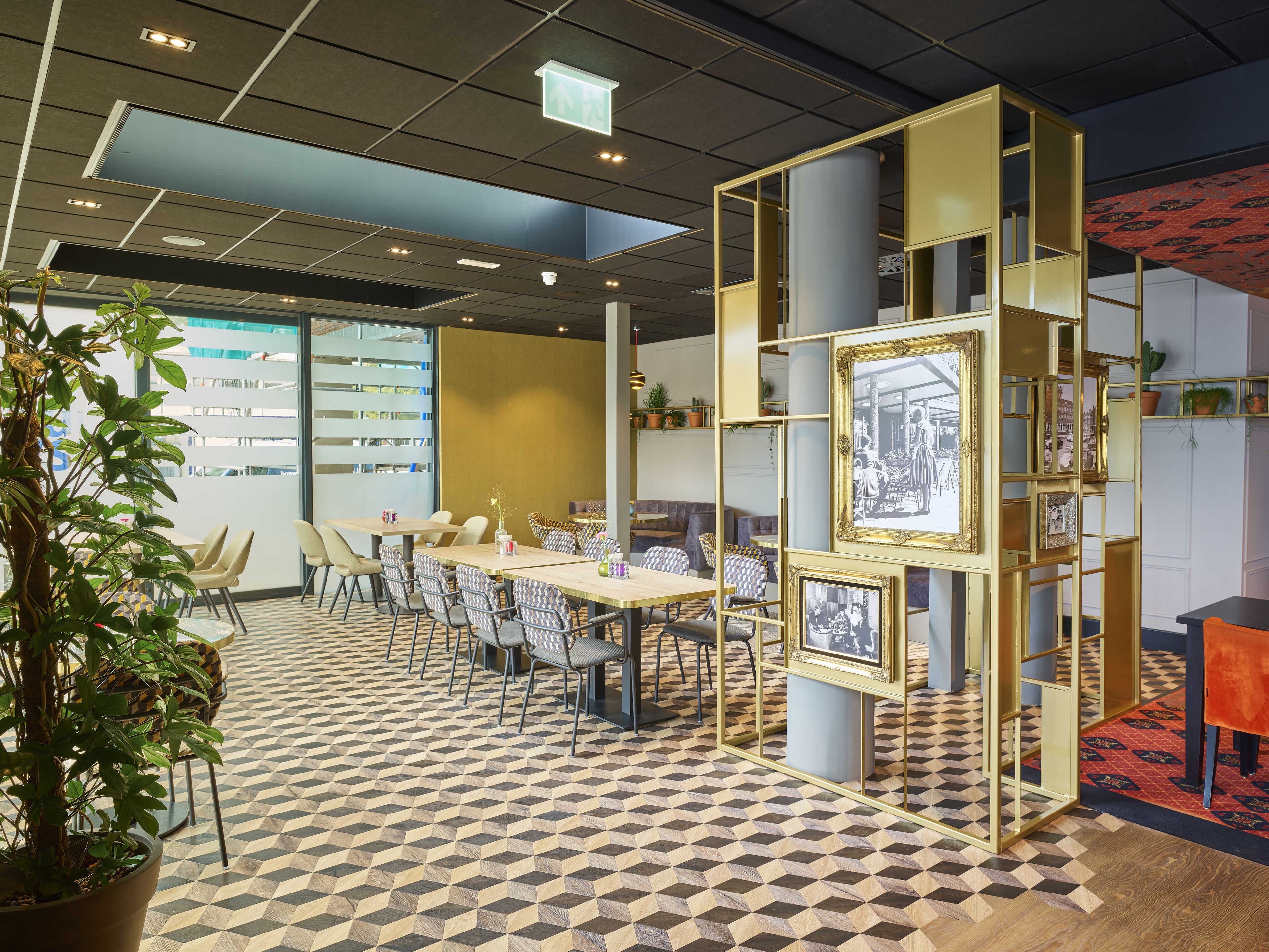 daily buffet breakfast (eur 17.50 per person)