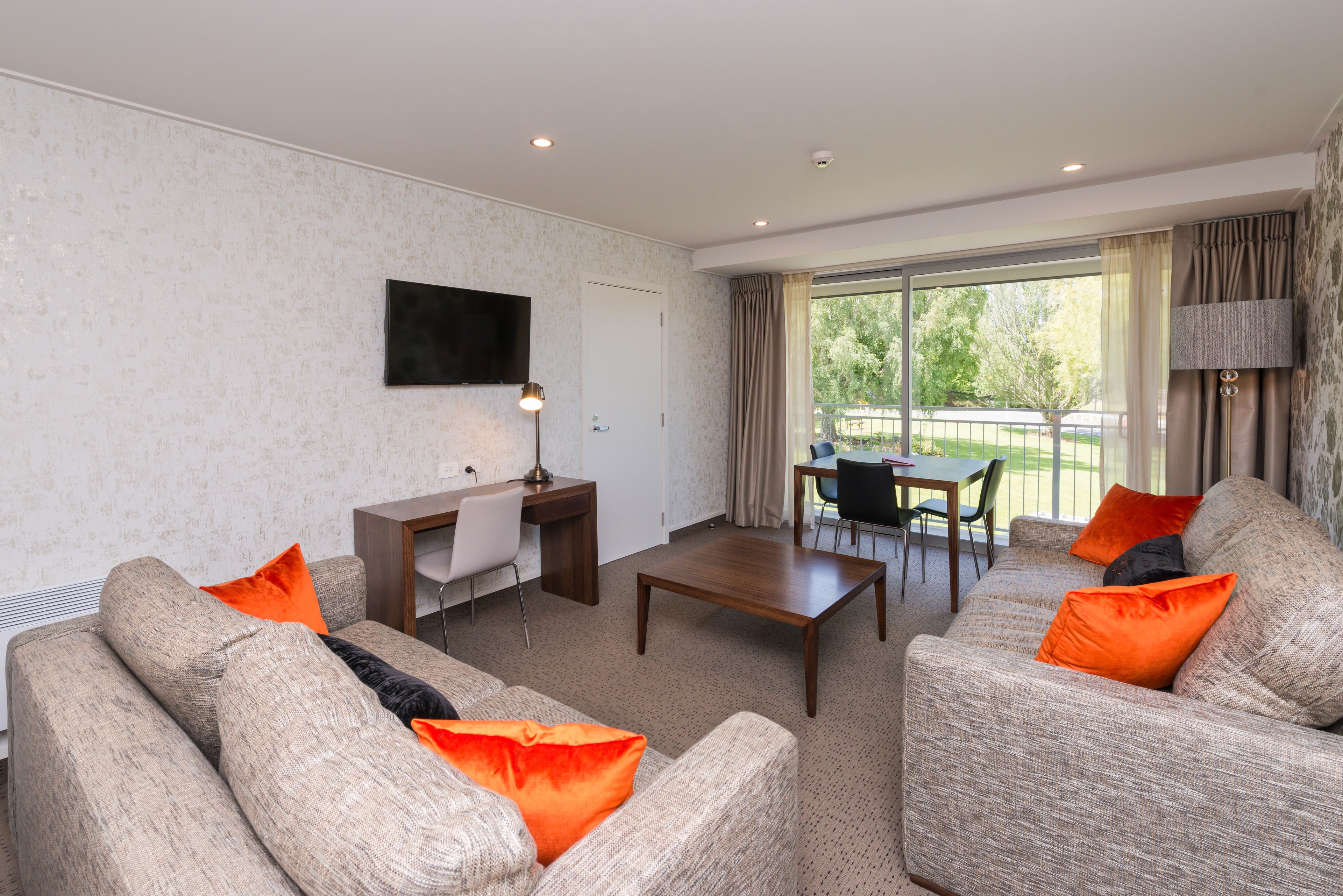 one bedroom suite king  | desk, iron/ironing board, free wifi, bed sheets