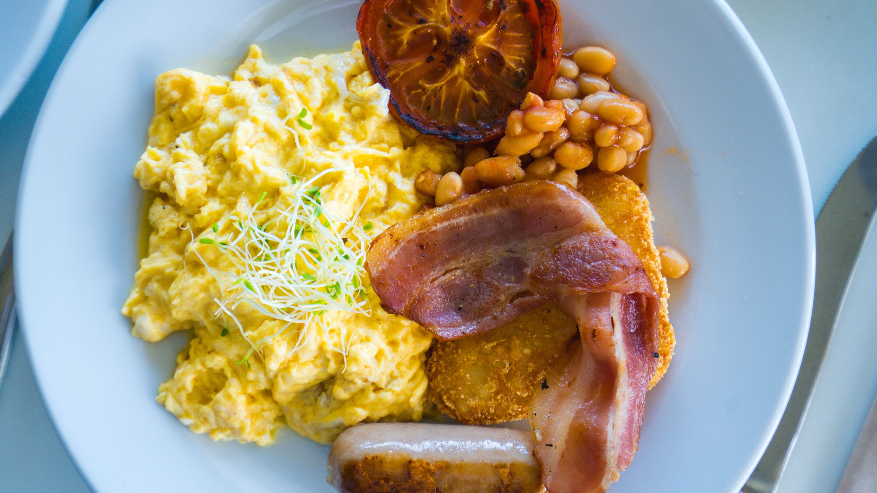 daily cooked-to-order breakfast for a fee