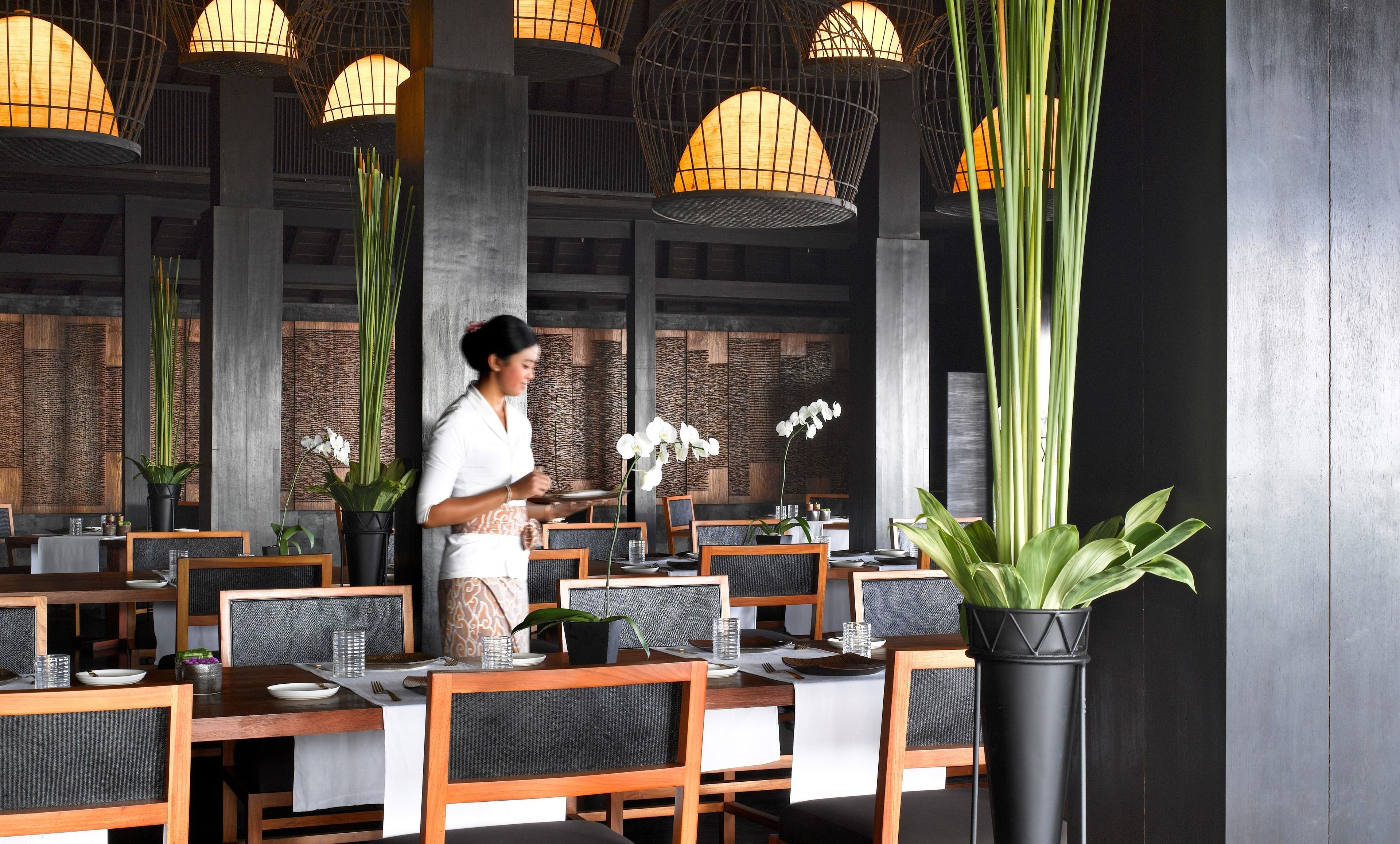 daily continental breakfast (usd 76 per person)