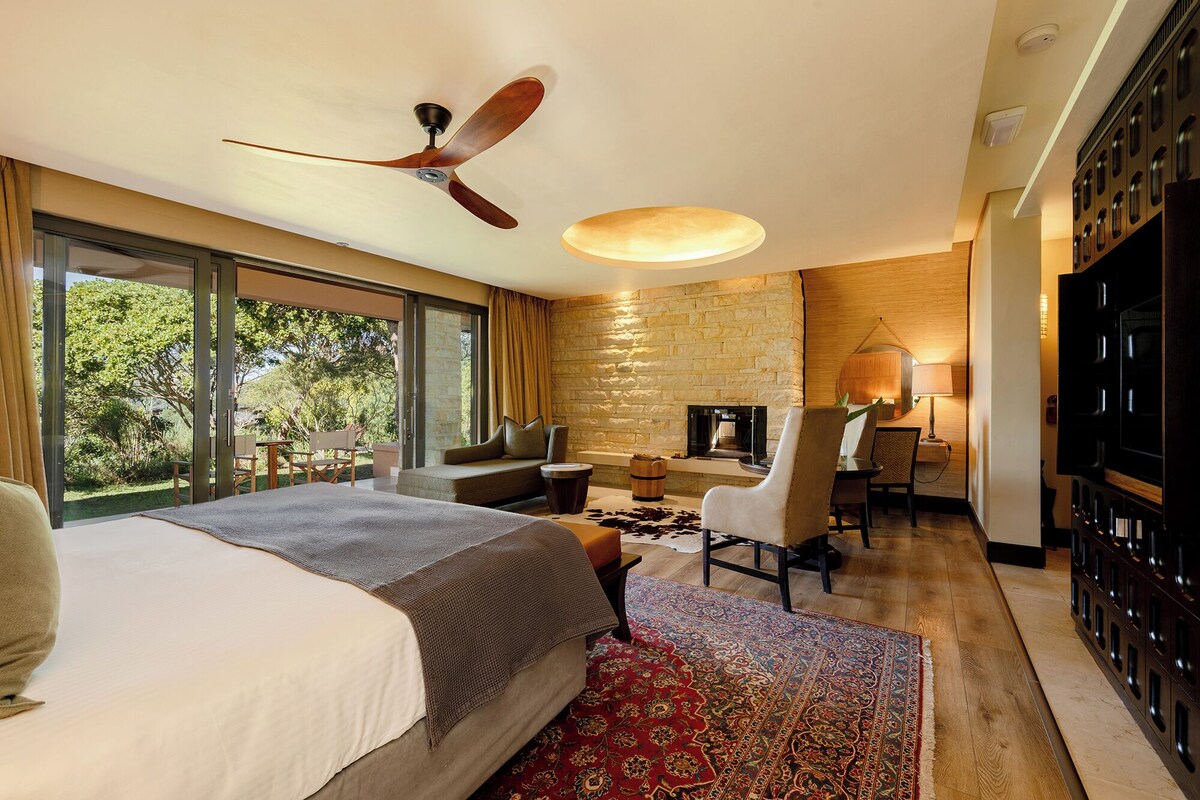 1 bedroom, premium bedding, minibar, in-room safe