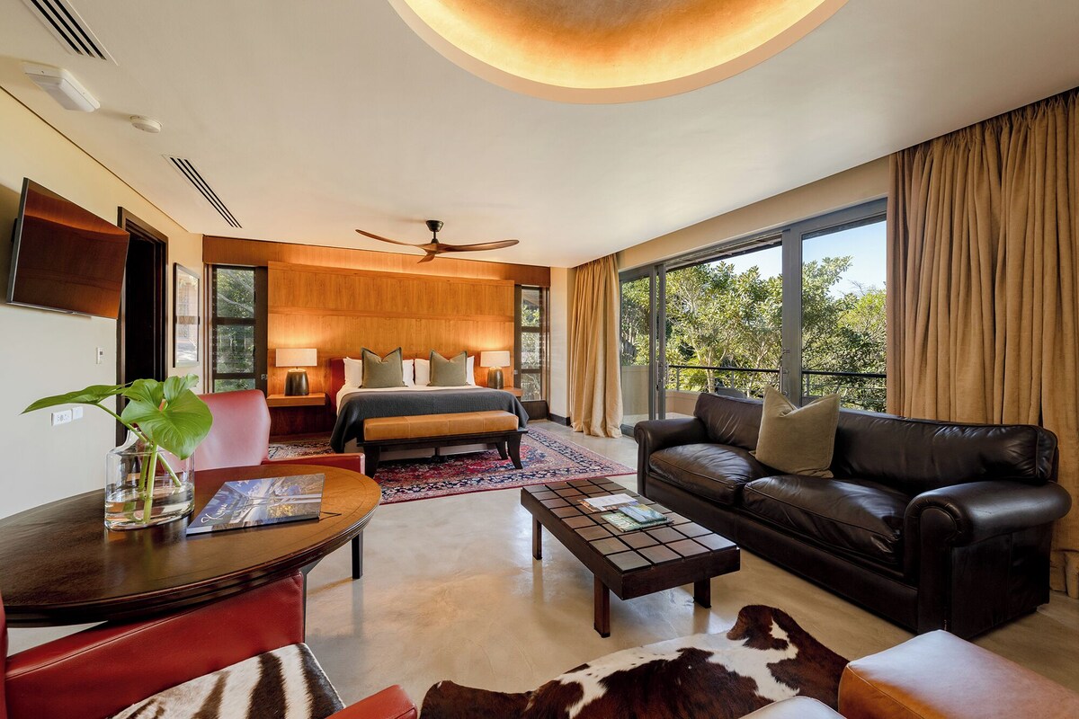 1 bedroom, premium bedding, minibar, in-room safe