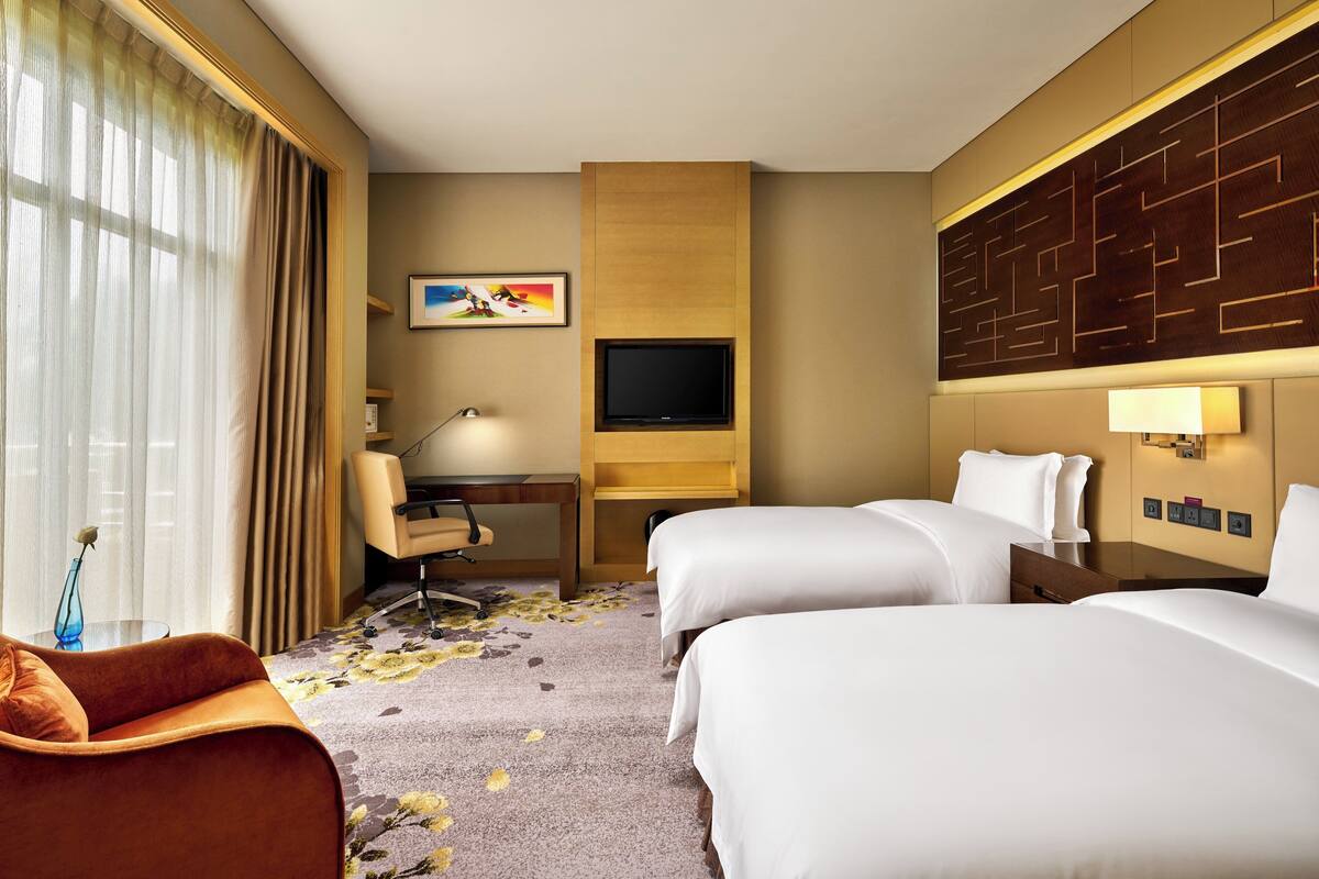 Minibar, in-room safe, desk, soundproofing