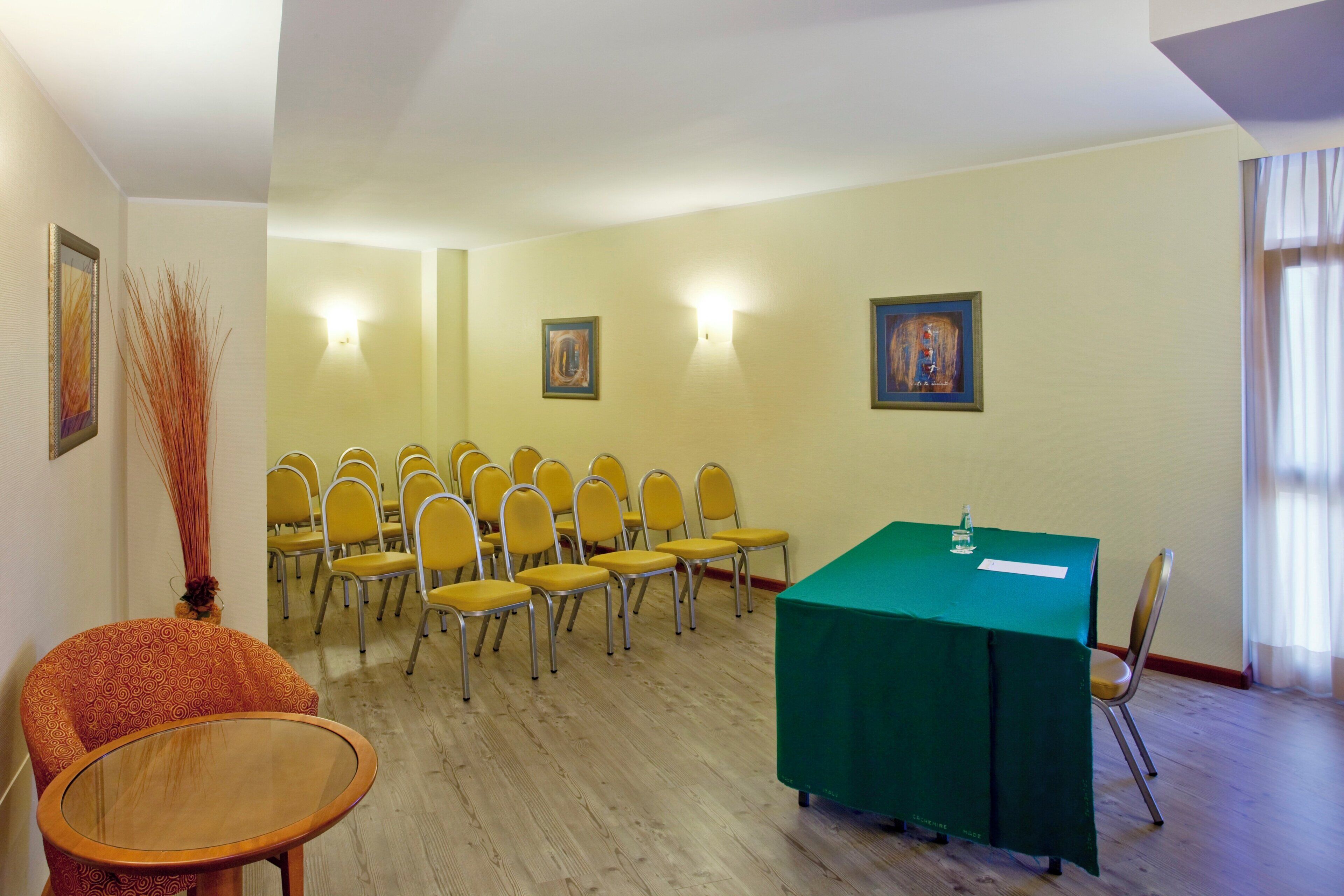 Photo - Holiday Inn Cagliari by IHG