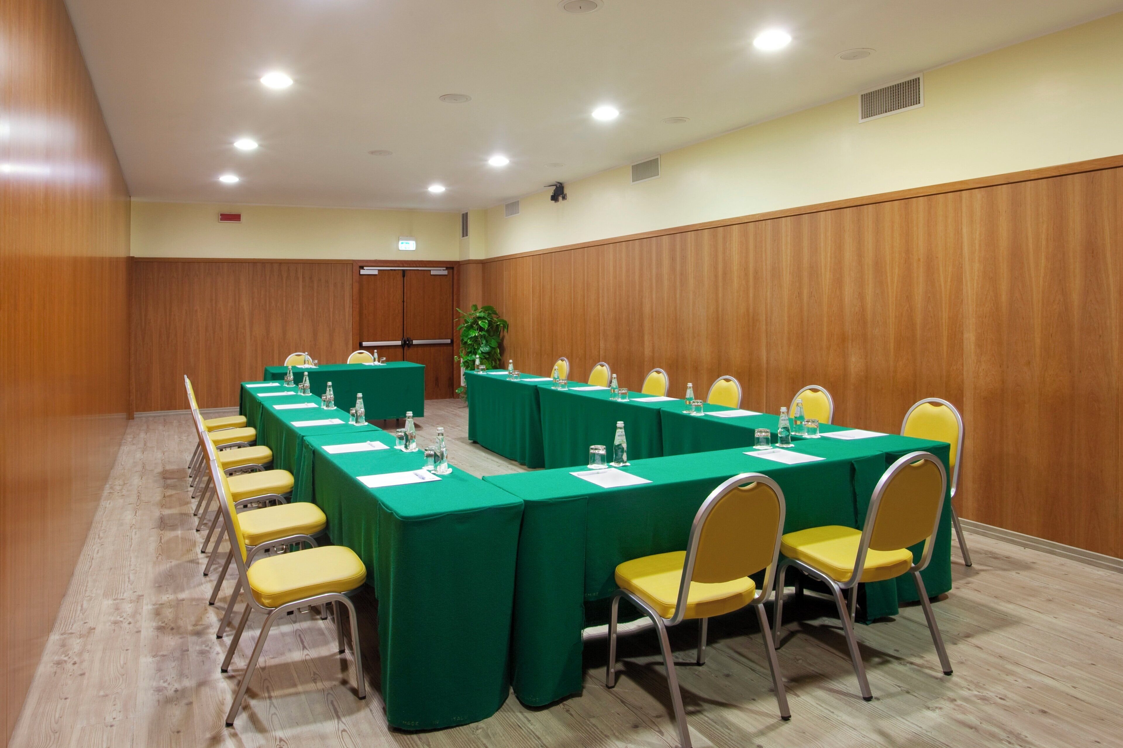 Photo - Holiday Inn Cagliari by IHG