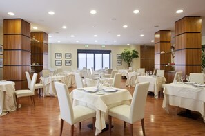 Daily buffet breakfast (EUR 12 per person)