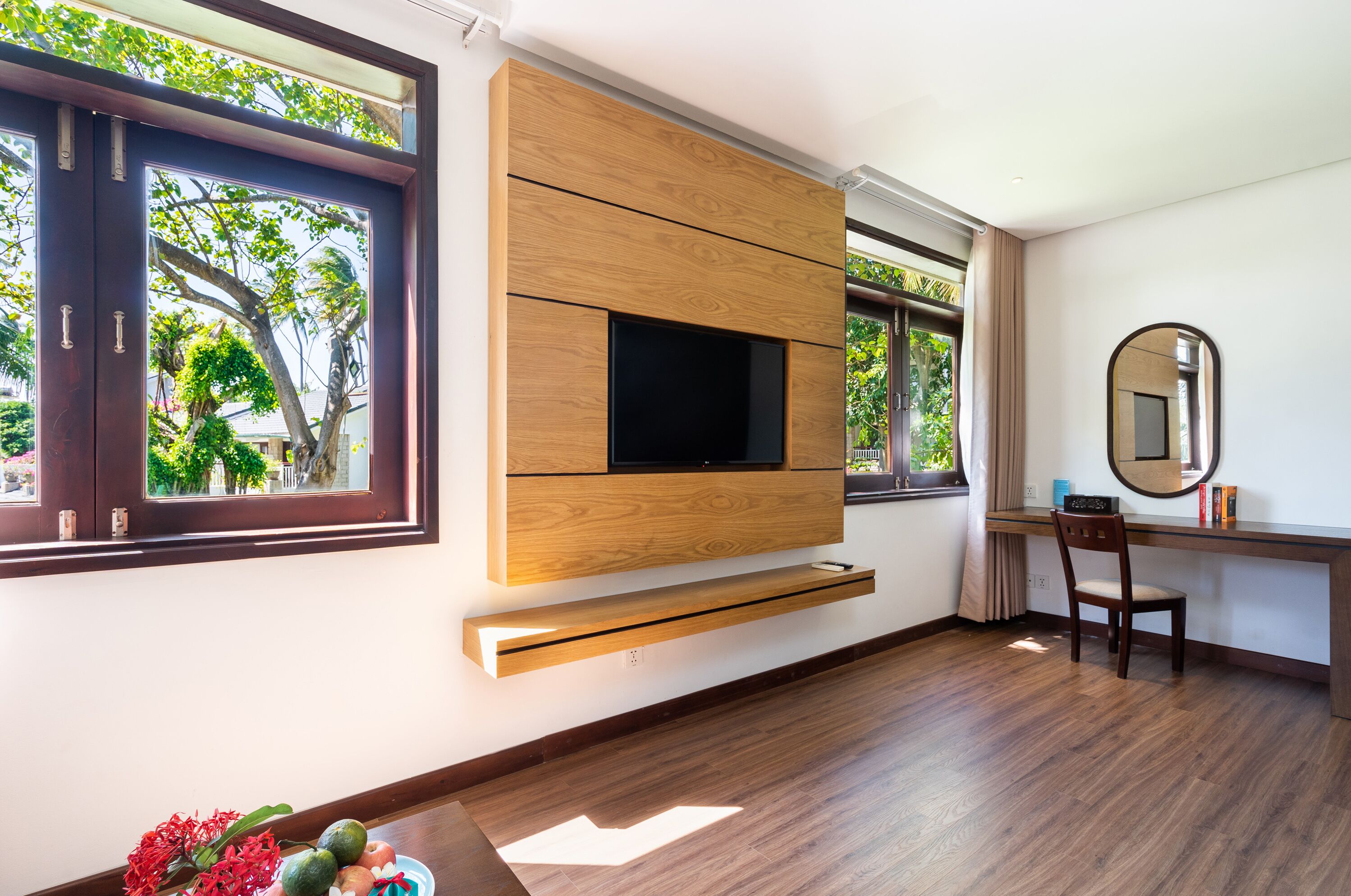 suite, sea view | 1 bedroom, minibar, in-room safe, individually decorated