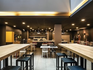 Frokost serveres