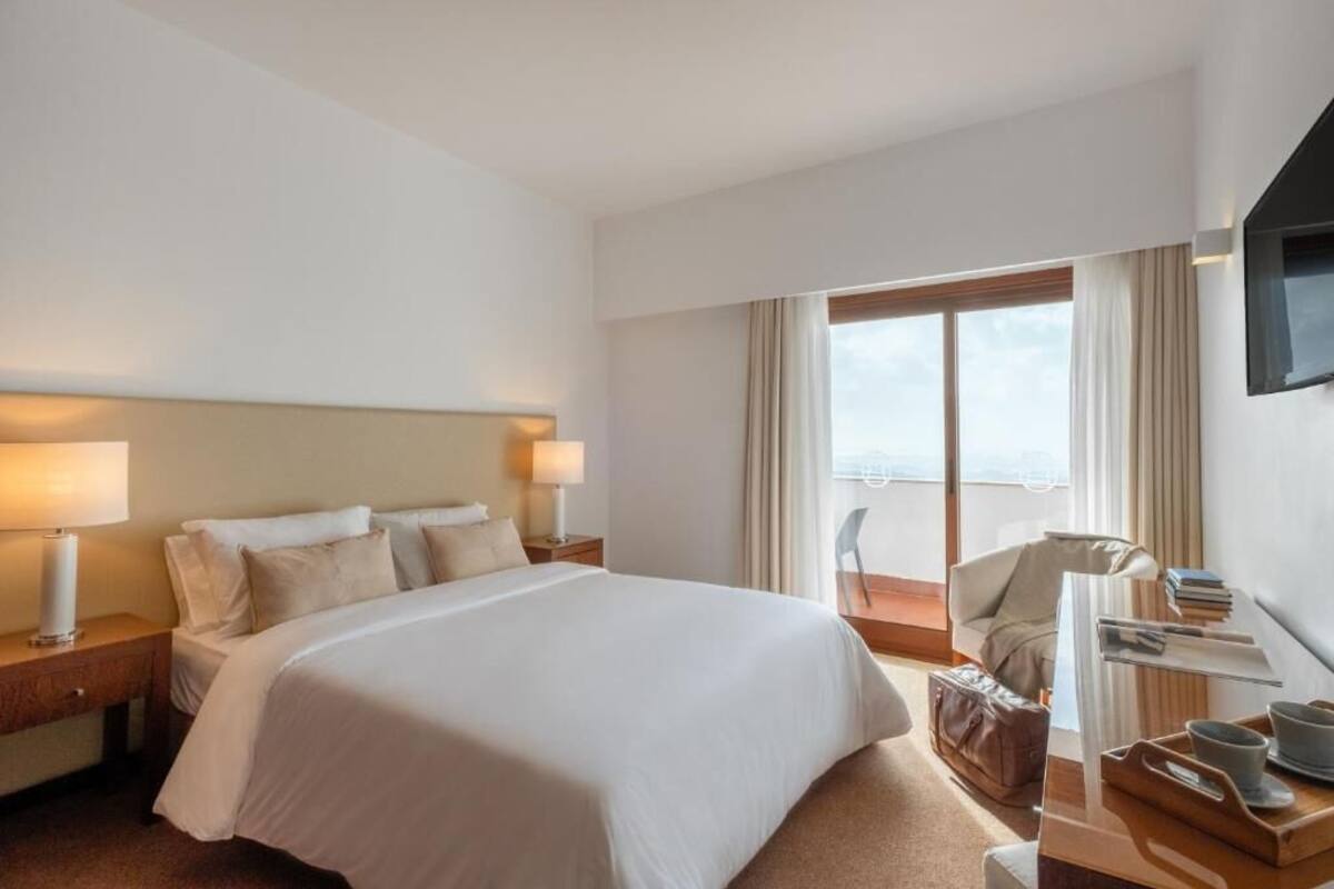 Superior Double Room, Balcony | Minibar, in-room safe, desk, blackout curtains