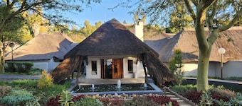 Shumba Valley Lodge Lanseria Airport
