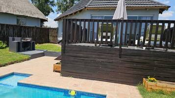 Suite ejecutiva, 1 cama King size (Superior Suite) | Sábanas de algodón egipcio, ropa de cama de alta calidad y edredón